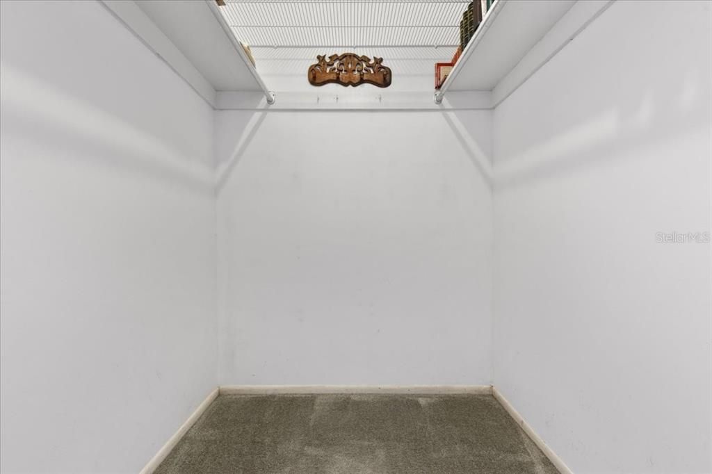 For Sale: $145,000 (2 beds, 2 baths, 1000 Square Feet)