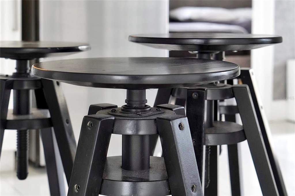 На продажу: $290,000 (2 спален, 2 ванн, 583 Квадратных фут)