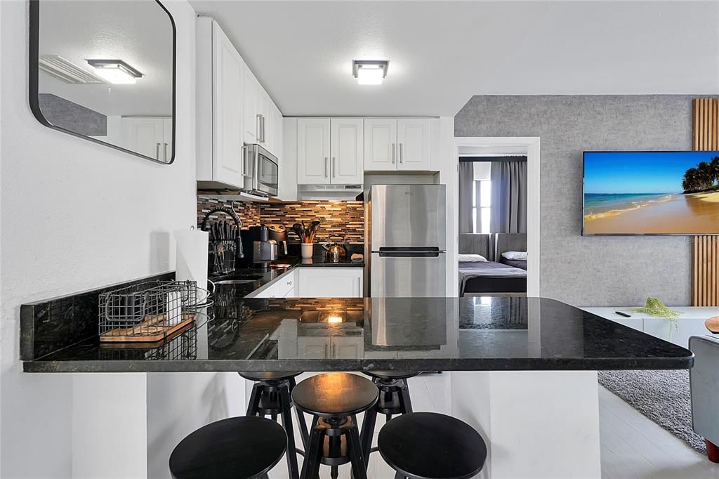 На продажу: $290,000 (2 спален, 2 ванн, 583 Квадратных фут)