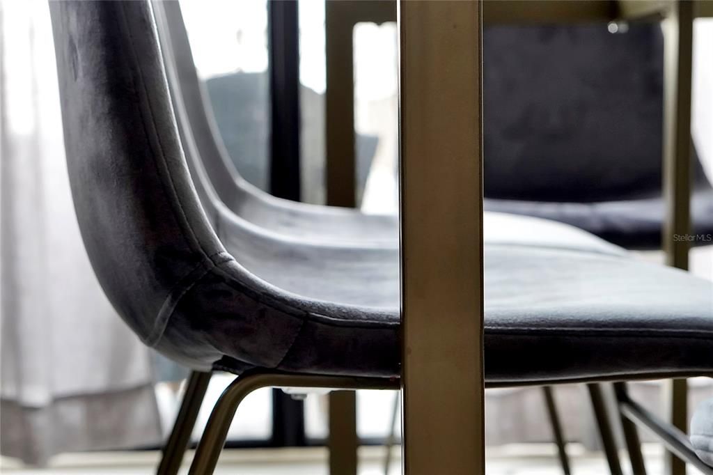 На продажу: $290,000 (2 спален, 2 ванн, 583 Квадратных фут)