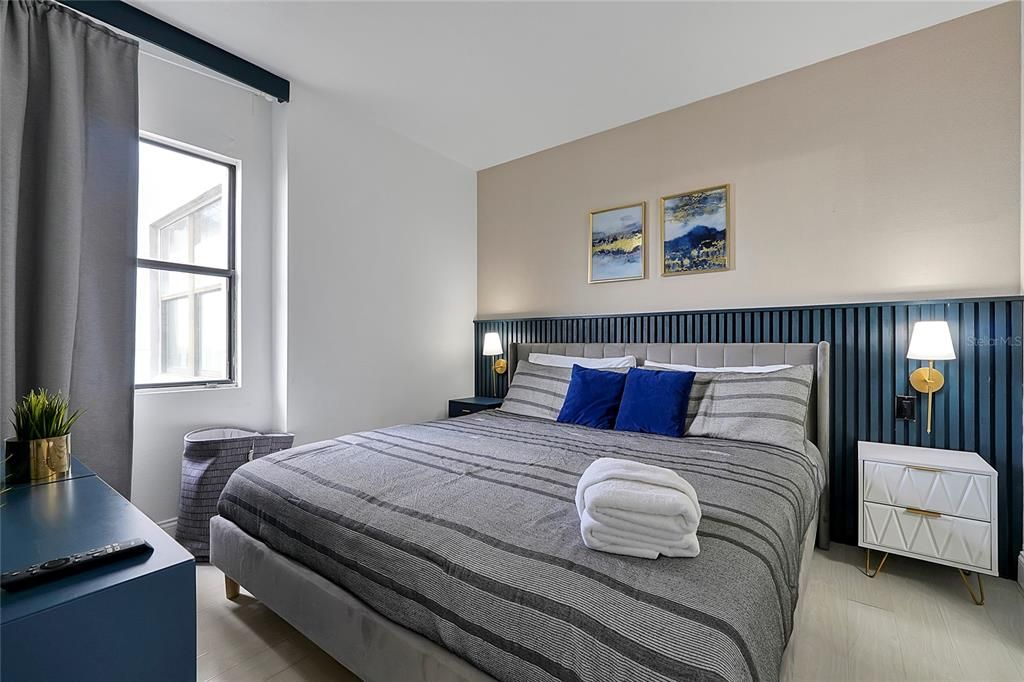 На продажу: $290,000 (2 спален, 2 ванн, 583 Квадратных фут)