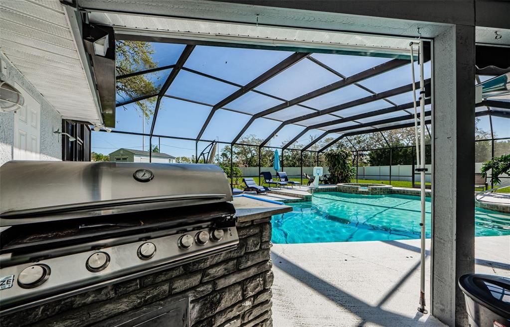 Let's cook at poolside!