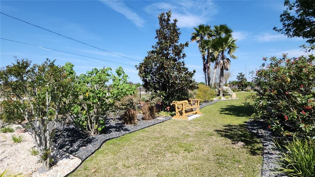 En Venta: $549,900 (3 camas, 2 baños, 2401 Pies cuadrados)