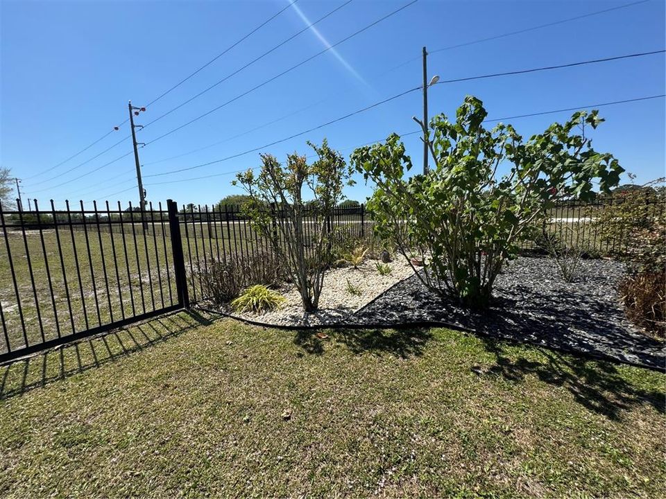 En Venta: $549,900 (3 camas, 2 baños, 2401 Pies cuadrados)