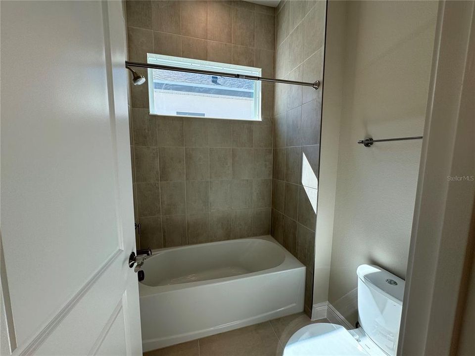 待售: $595,132 (3 贝兹, 2 浴室, 2345 平方英尺)