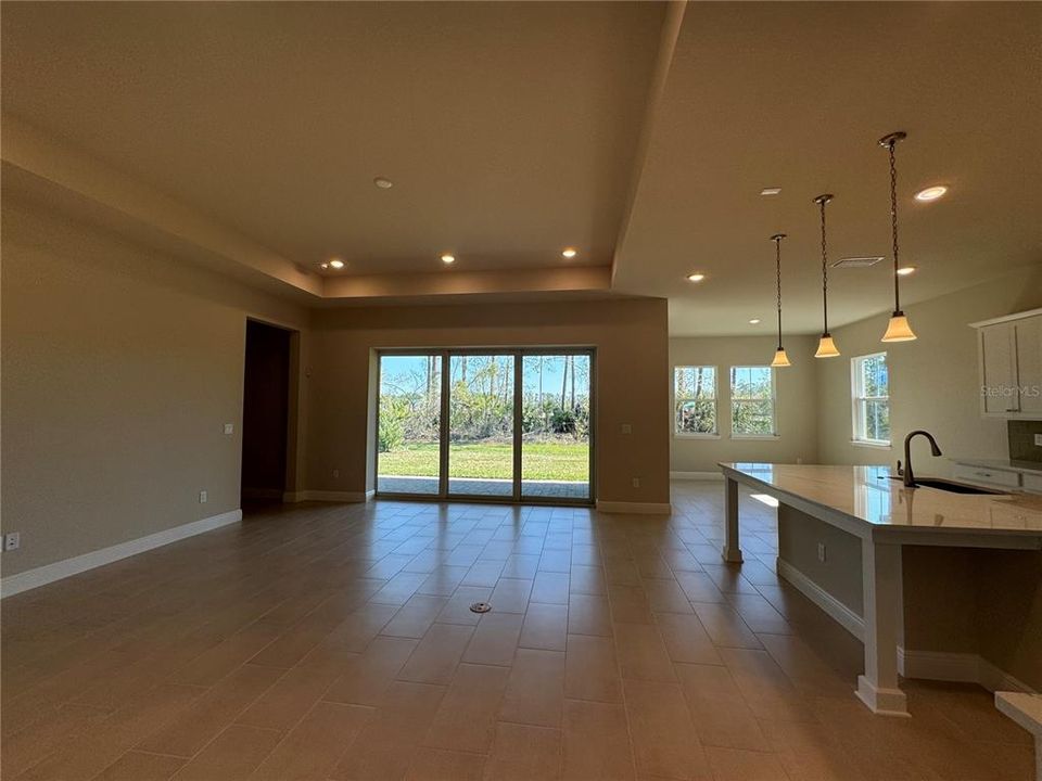 待售: $595,132 (3 贝兹, 2 浴室, 2345 平方英尺)