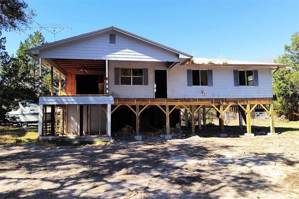 Recently Sold: $260,000 (5 beds, 3 baths, 2448 Square Feet)