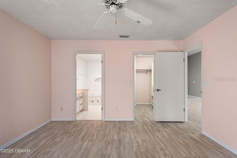 待售: $275,000 (2 贝兹, 2 浴室, 1370 平方英尺)