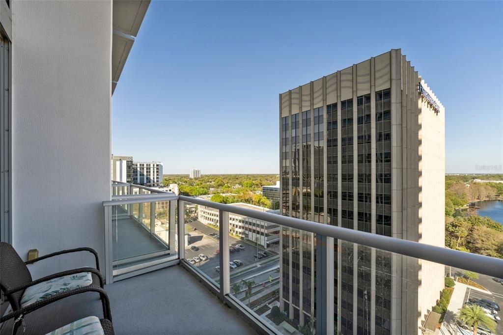 待售: $359,999 (1 贝兹, 1 浴室, 967 平方英尺)