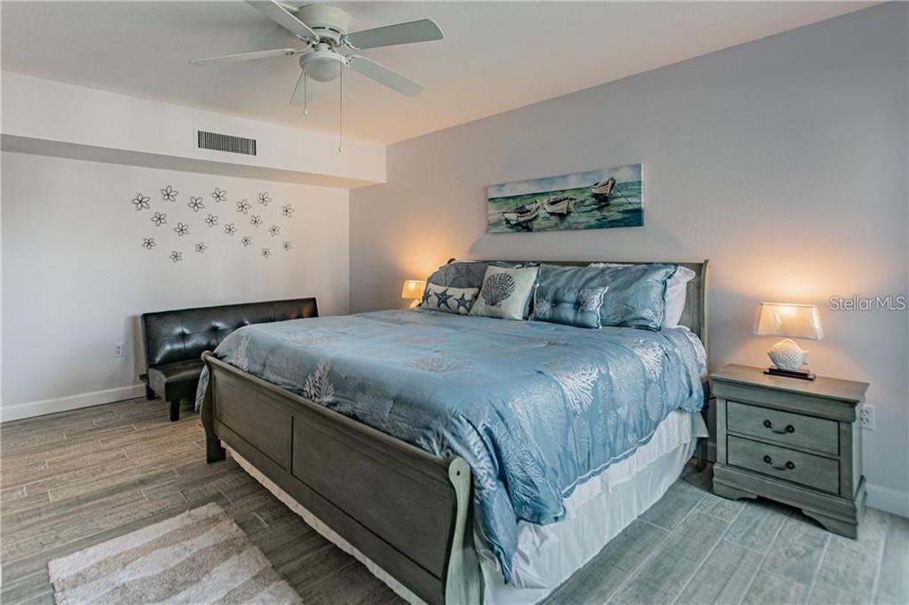 For Rent: $2,540 (2 beds, 2 baths, 1260 Square Feet)