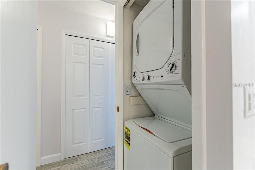 For Rent: $2,540 (2 beds, 2 baths, 1260 Square Feet)