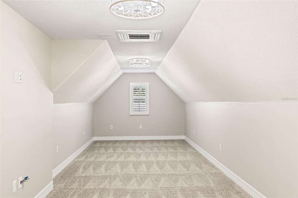 For Sale: $1,598,985 (4 beds, 2 baths, 2098 Square Feet)