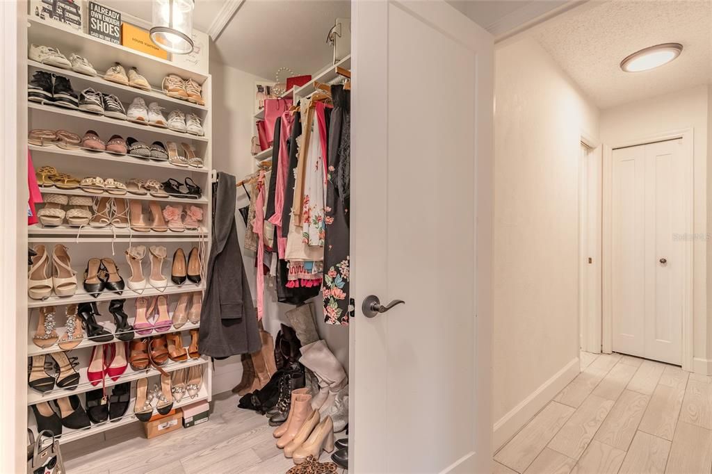 На продажу: $310,000 (3 спален, 2 ванн, 1672 Квадратных фут)