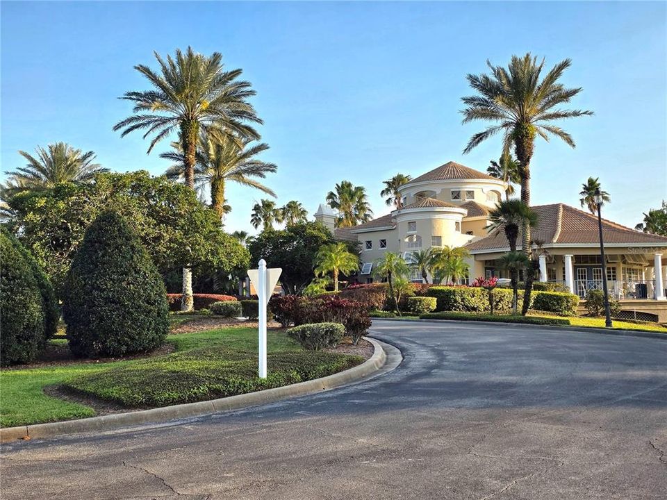 Active With Contract: $149,900 (1 beds, 1 baths, 842 Square Feet)