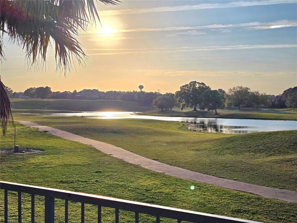 Active With Contract: $149,900 (1 beds, 1 baths, 842 Square Feet)