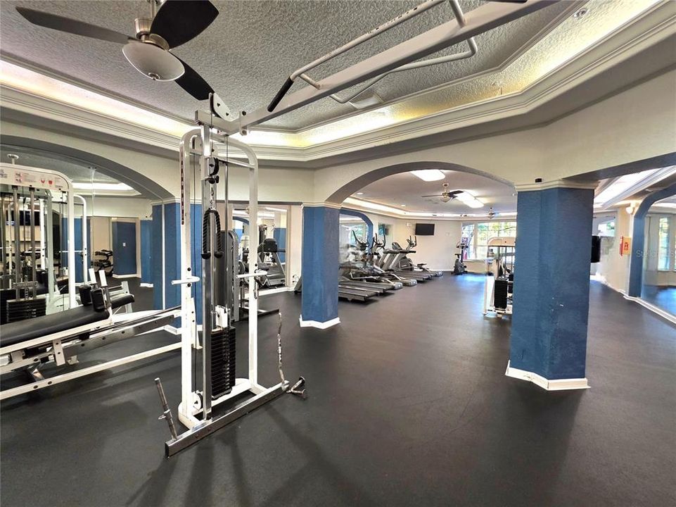 Active With Contract: $149,900 (1 beds, 1 baths, 842 Square Feet)