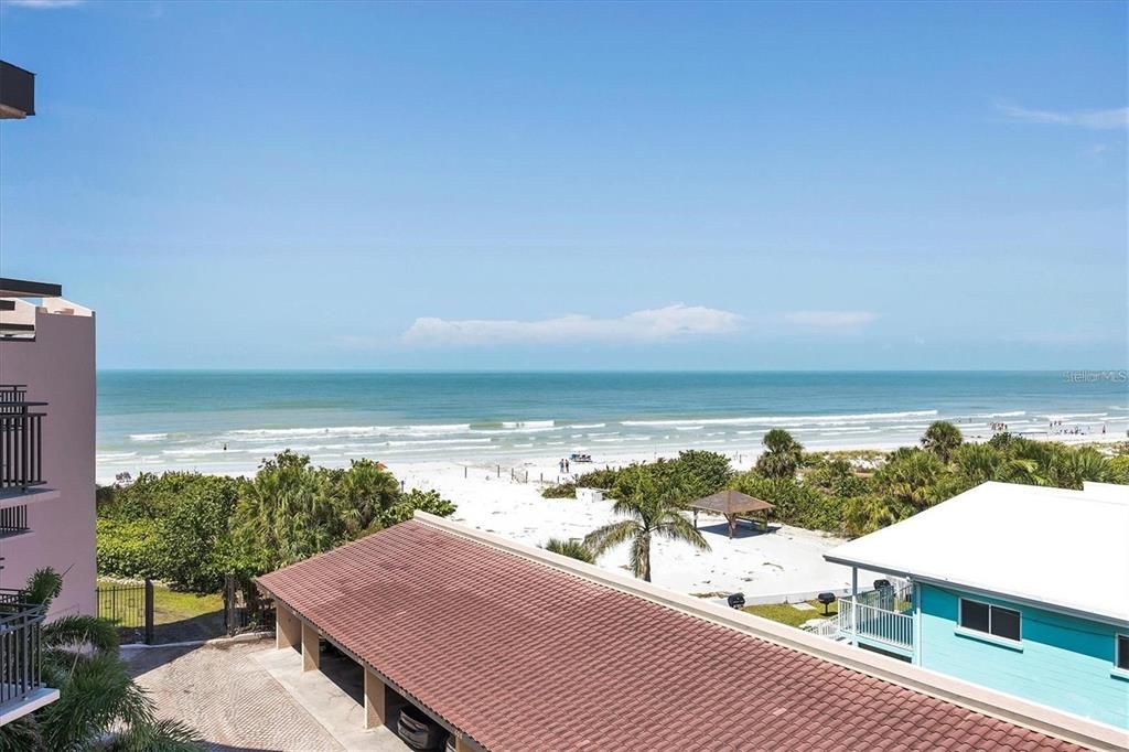 В аренду: $12,000 (2 спален, 2 ванн, 1265 Квадратных фут)