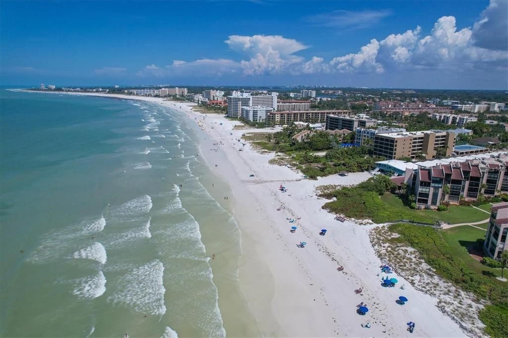 В аренду: $12,000 (2 спален, 2 ванн, 1265 Квадратных фут)