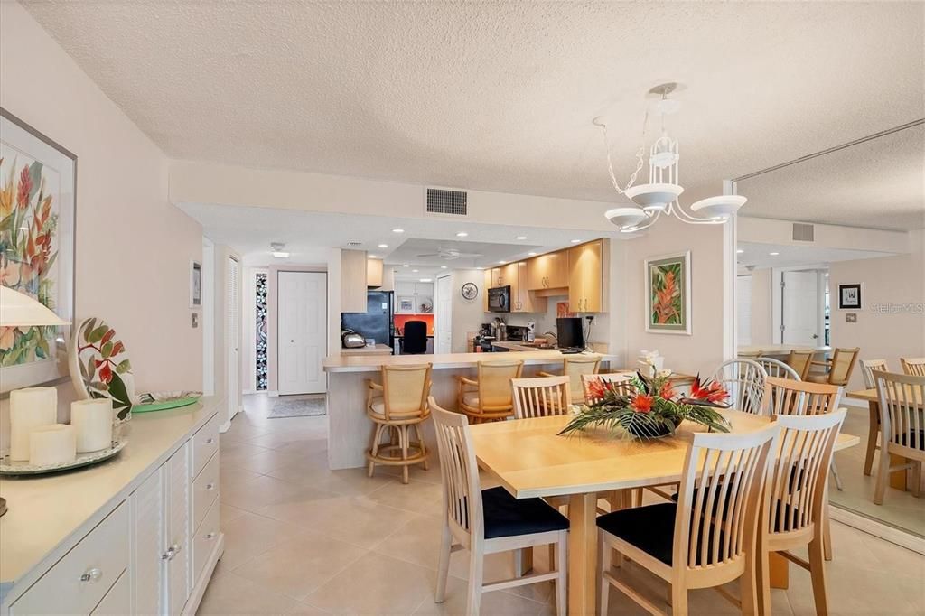 В аренду: $12,000 (2 спален, 2 ванн, 1265 Квадратных фут)