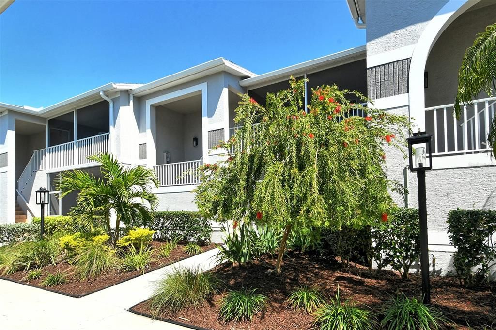 最近售出: $365,000 (2 贝兹, 2 浴室, 1333 平方英尺)