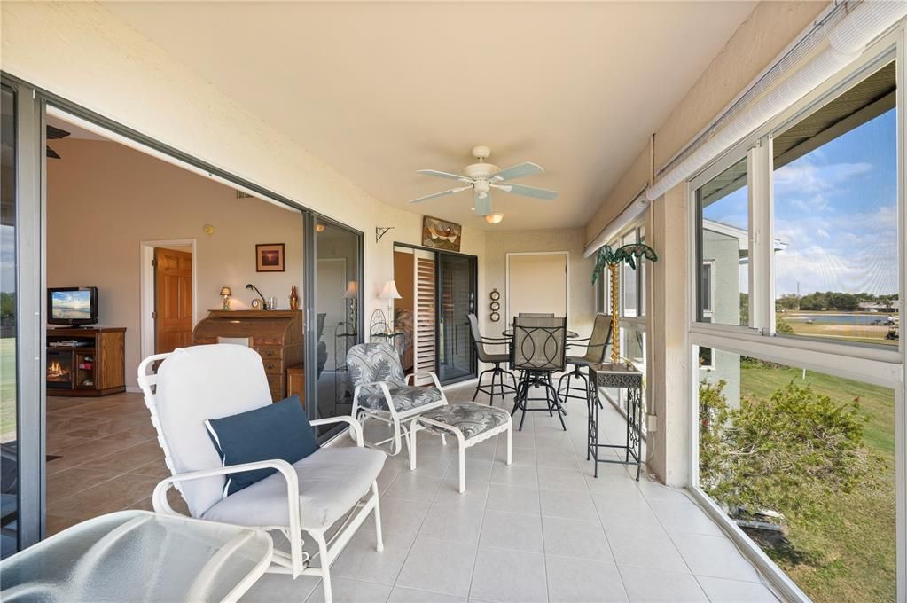 For Sale: $229,900 (2 beds, 2 baths, 1279 Square Feet)