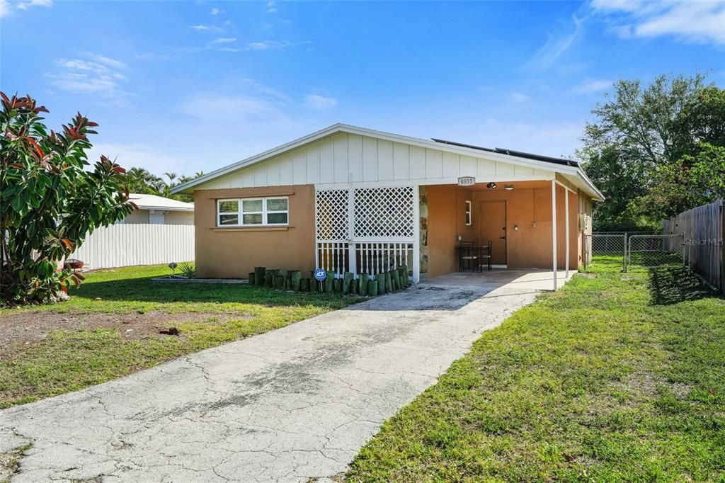 Recently Sold: $249,000 (2 beds, 2 baths, 1067 Square Feet)