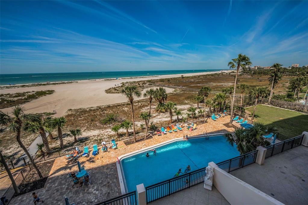 На продажу: $550,000 (2 спален, 2 ванн, 1094 Квадратных фут)