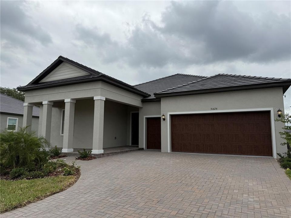 最近售出: $529,900 (3 贝兹, 2 浴室, 2350 平方英尺)