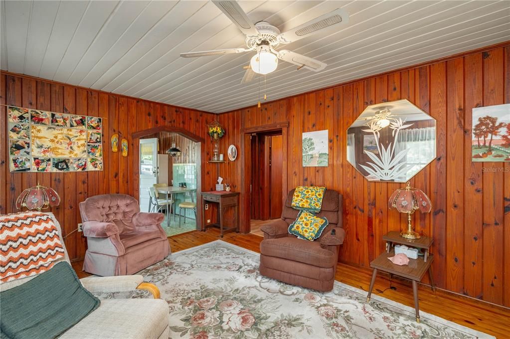 En Venta: $175,000 (2 camas, 1 baños, 624 Pies cuadrados)