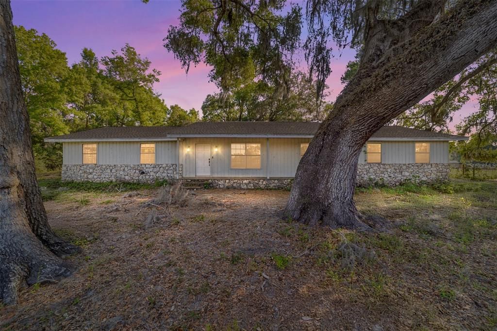 最近售出: $309,900 (3 贝兹, 2 浴室, 1792 平方英尺)