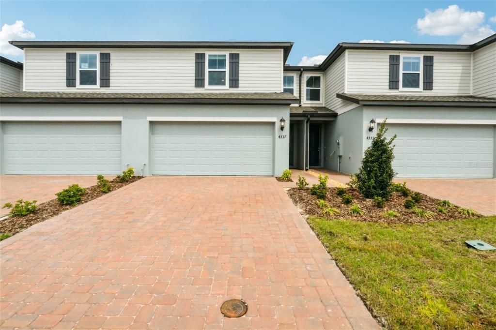 Recently Sold: $362,270 (3 beds, 2 baths, 1566 Square Feet)