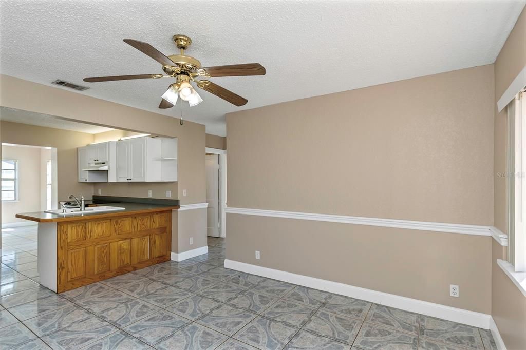 For Sale: $549,900 (4 beds, 0 baths, 1688 Square Feet)