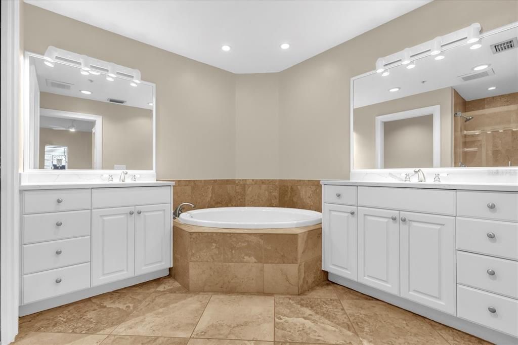 待售: $445,000 (2 贝兹, 2 浴室, 1758 平方英尺)