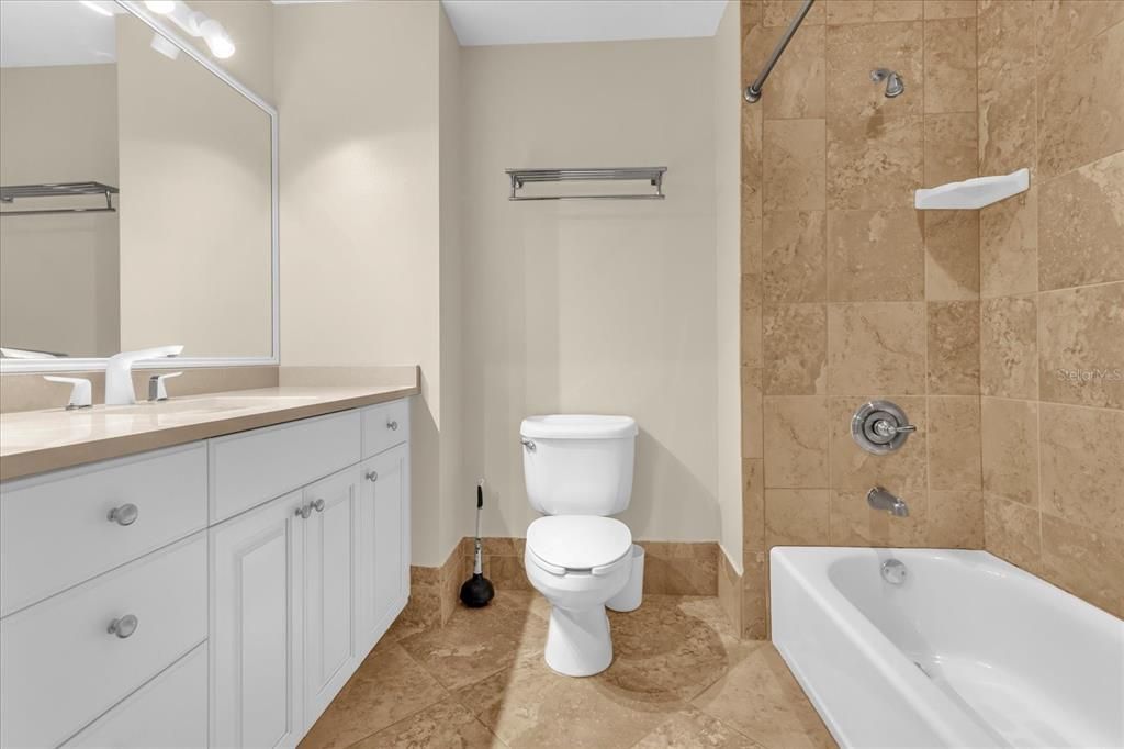 待售: $445,000 (2 贝兹, 2 浴室, 1758 平方英尺)