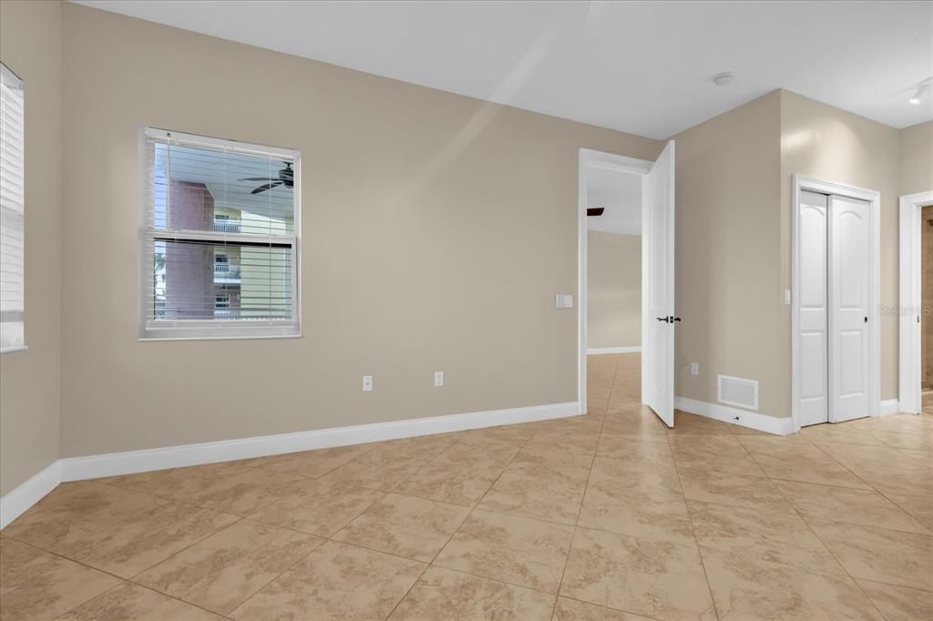 待售: $445,000 (2 贝兹, 2 浴室, 1758 平方英尺)