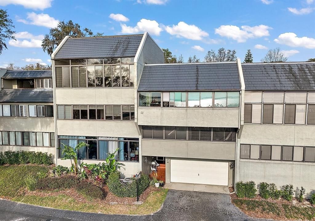 Recientemente alquilado: $2,700 (2 camas, 2 baños, 1599 Pies cuadrados)