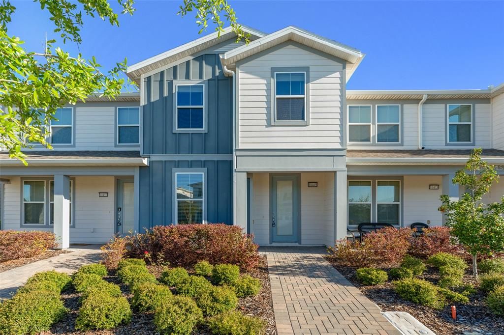 Recently Rented: $3,100 (4 beds, 3 baths, 1809 Square Feet)