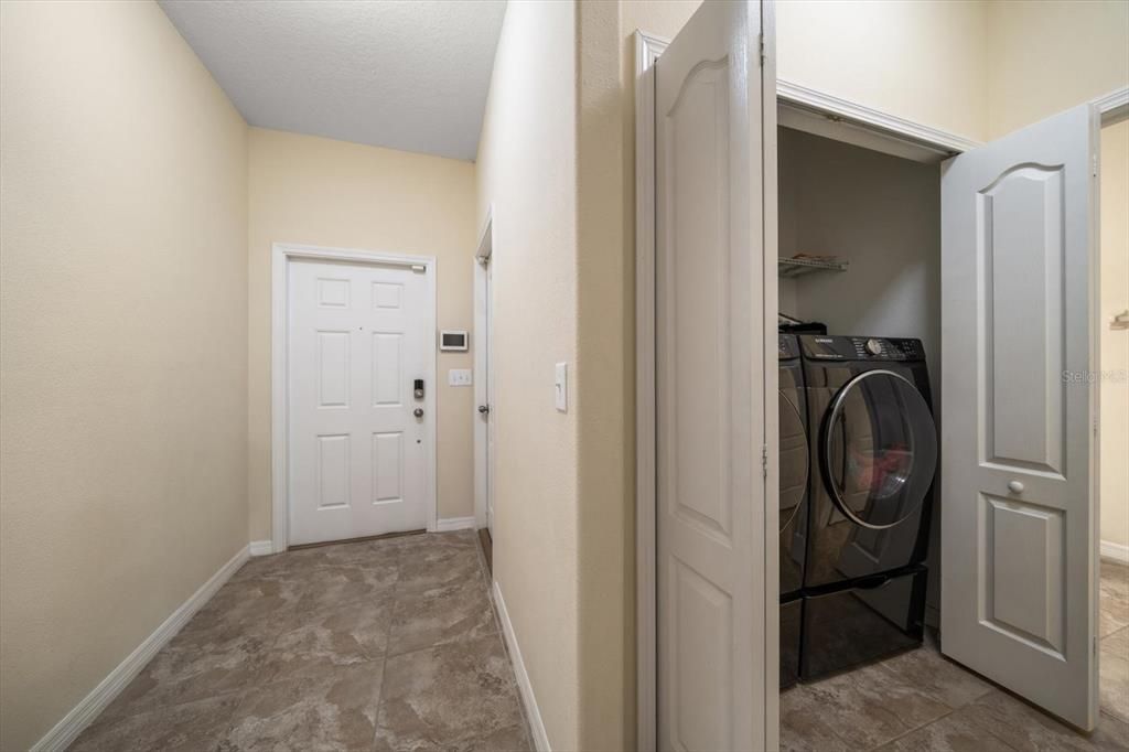 En Venta: $245,000 (3 camas, 2 baños, 1760 Pies cuadrados)