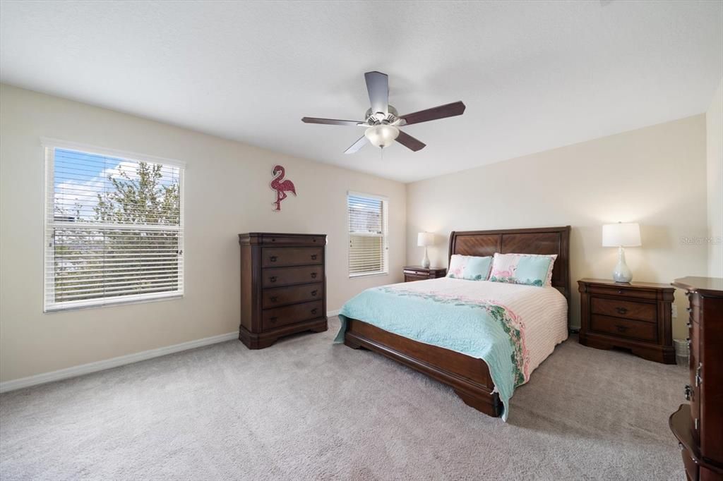 En Venta: $245,000 (3 camas, 2 baños, 1760 Pies cuadrados)