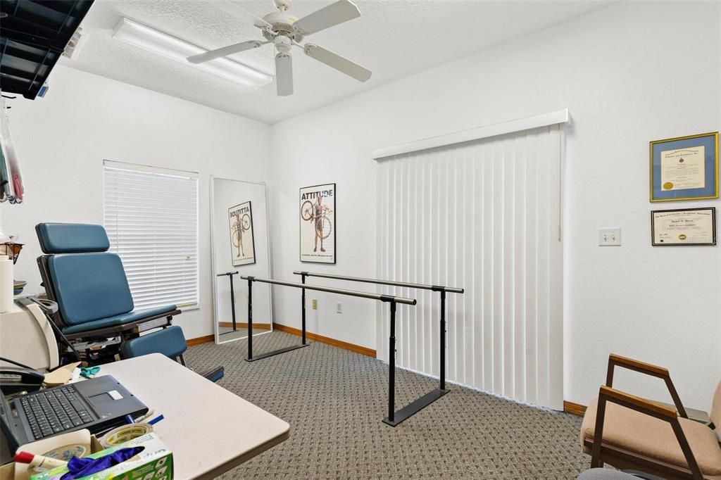 待售: $450,000 (0 贝兹, 0 浴室, 2379 平方英尺)