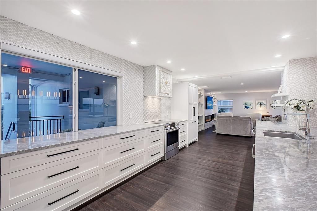 For Sale: $2,100,000 (3 beds, 3 baths, 2979 Square Feet)