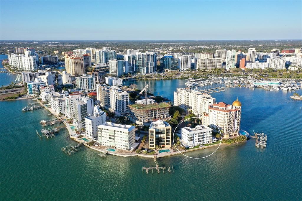 For Sale: $2,100,000 (3 beds, 3 baths, 2979 Square Feet)