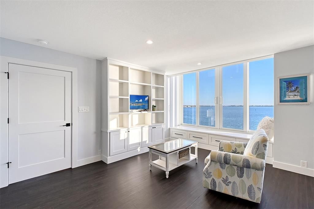 For Sale: $2,100,000 (3 beds, 3 baths, 2979 Square Feet)