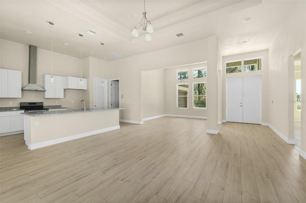 待售: $739,900 (3 贝兹, 2 浴室, 2001 平方英尺)