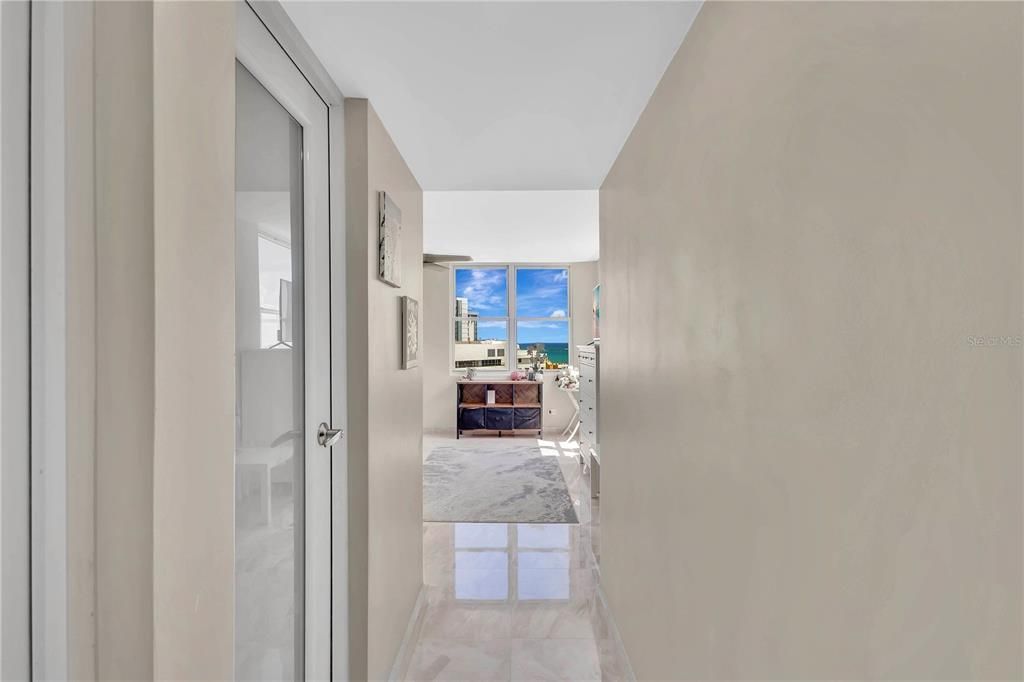 Active With Contract: $749,000 (3 beds, 3 baths, 2724.03 Square Feet)