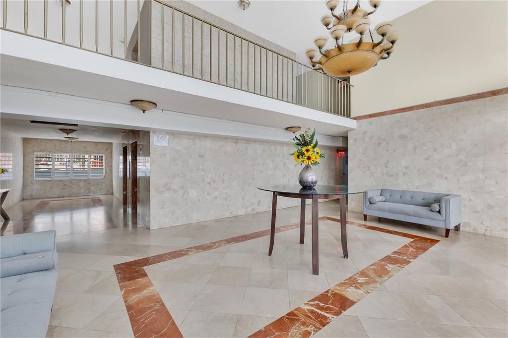 Active With Contract: $749,000 (3 beds, 3 baths, 2724.03 Square Feet)