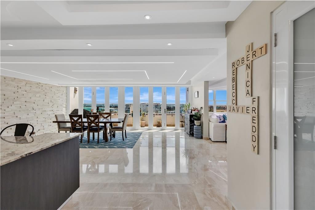 Active With Contract: $749,000 (3 beds, 3 baths, 2724.03 Square Feet)