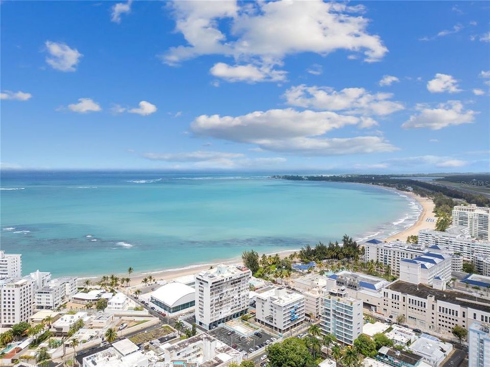 Active With Contract: $749,000 (3 beds, 3 baths, 2724.03 Square Feet)