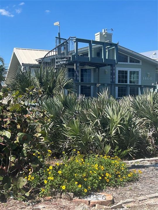 Recently Sold: $1,250,000 (4 beds, 3 baths, 2798 Square Feet)