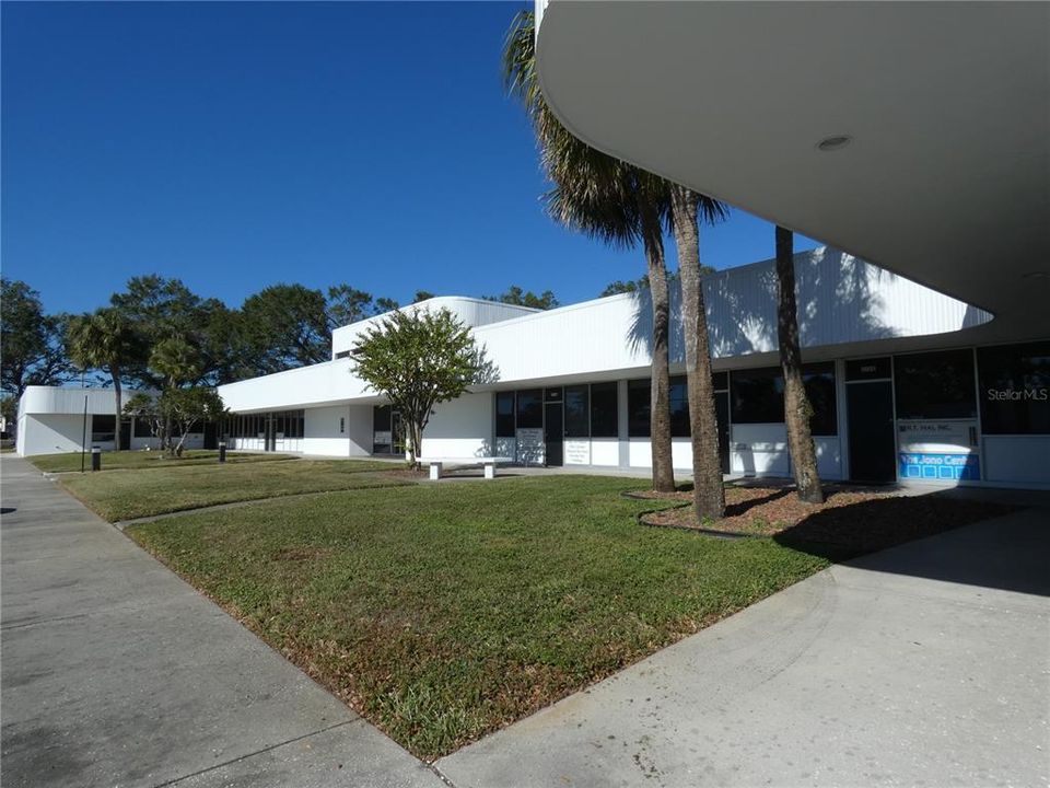 Recently Sold: $290,000 (0 beds, 0 baths, 1121 Square Feet)